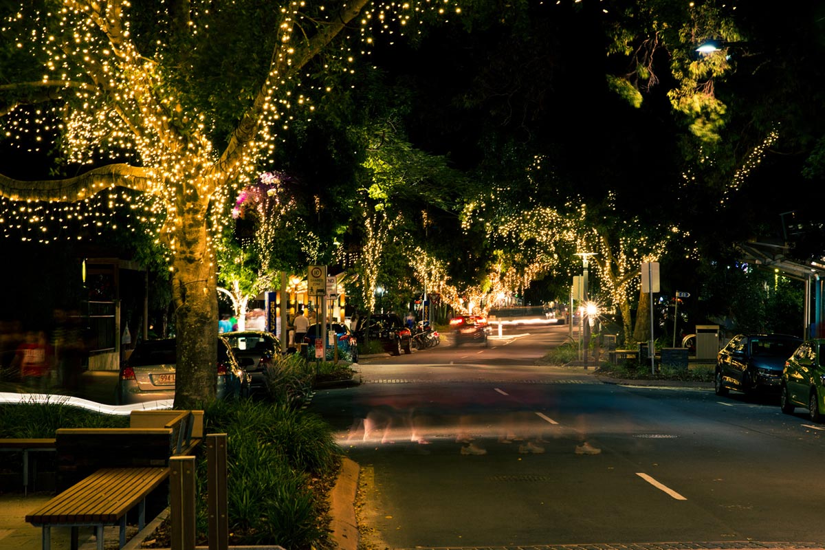 noosa at night