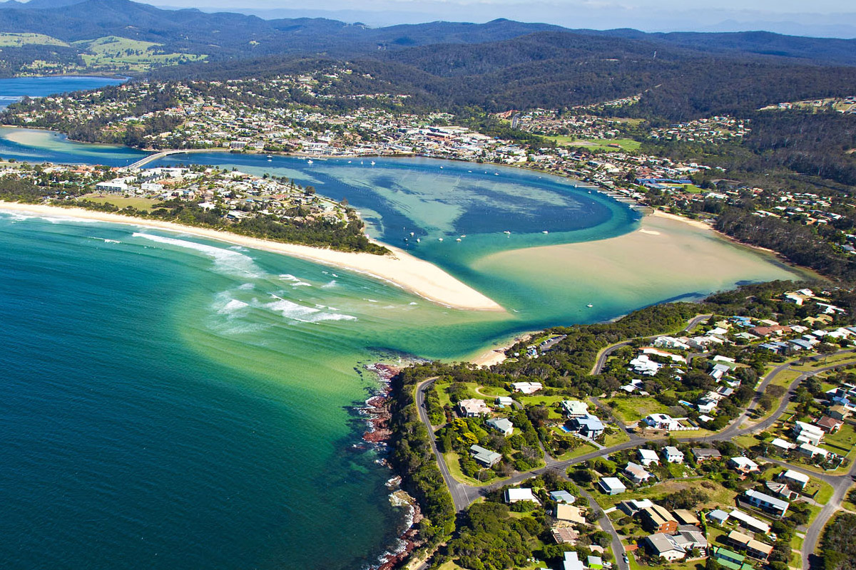 Best Merimbula Holiday Houses OnHolidays